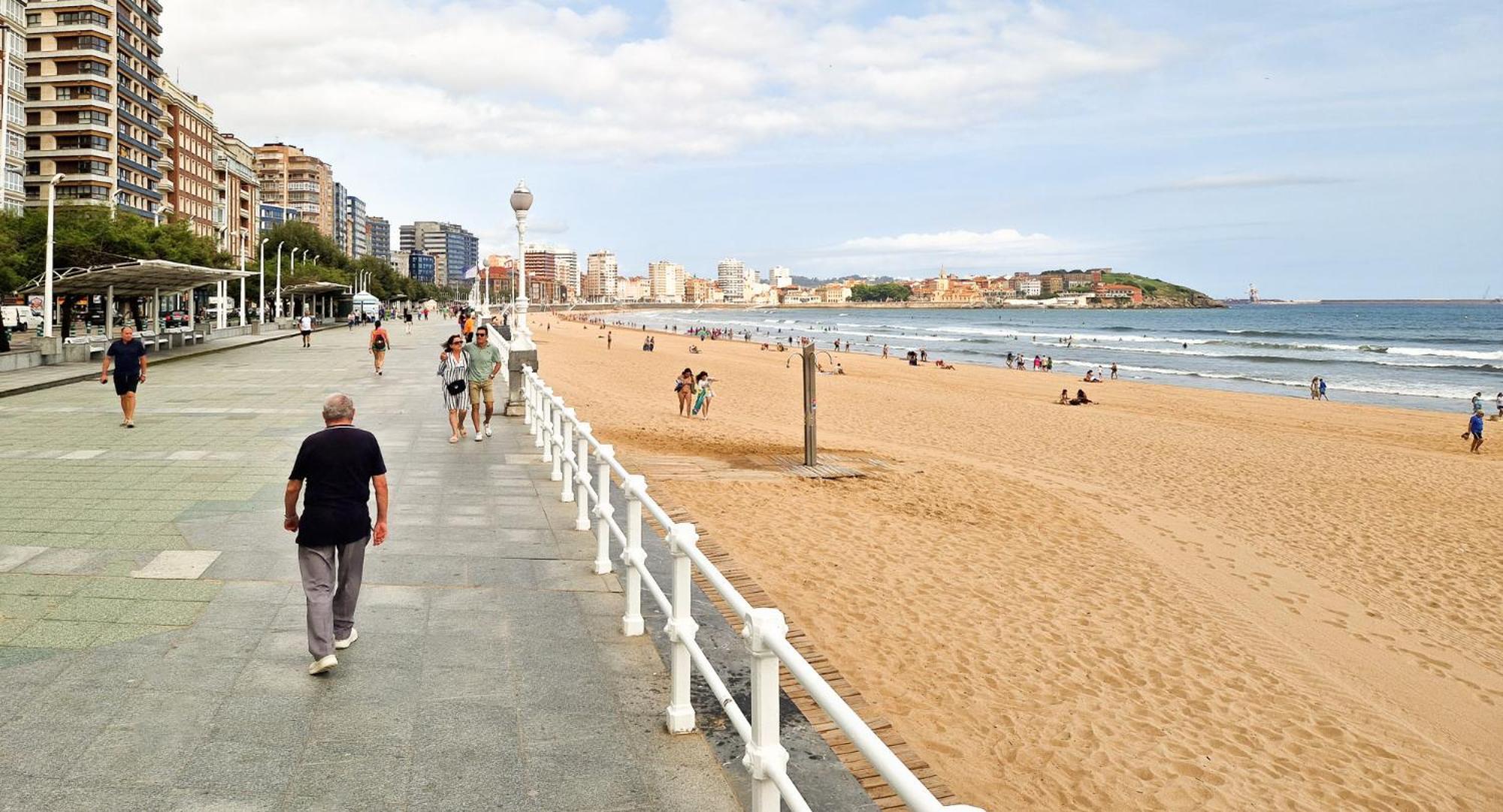 Espacio Moderno En Playa * Gijon